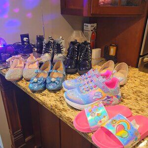 Girls shoes